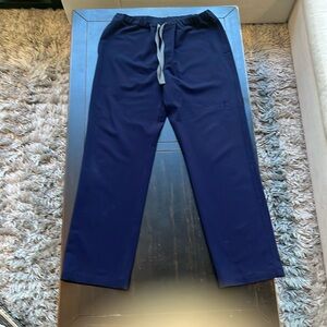 Figs navy straight leg scrub pants